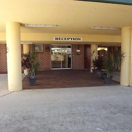 The Mullum Motel มัลลัมบิมบี ภายนอก รูปภาพ