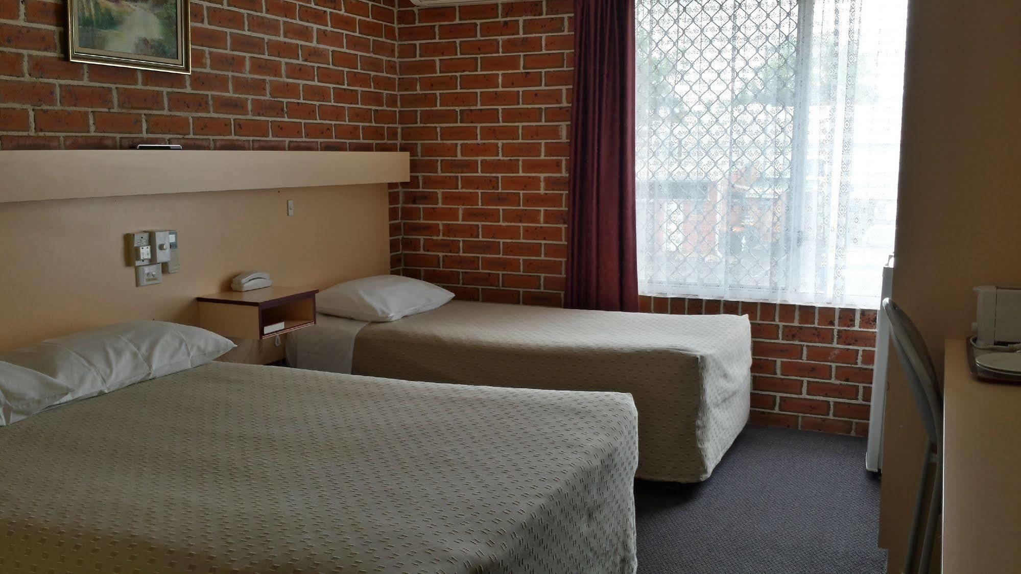 The Mullum Motel มัลลัมบิมบี ภายนอก รูปภาพ