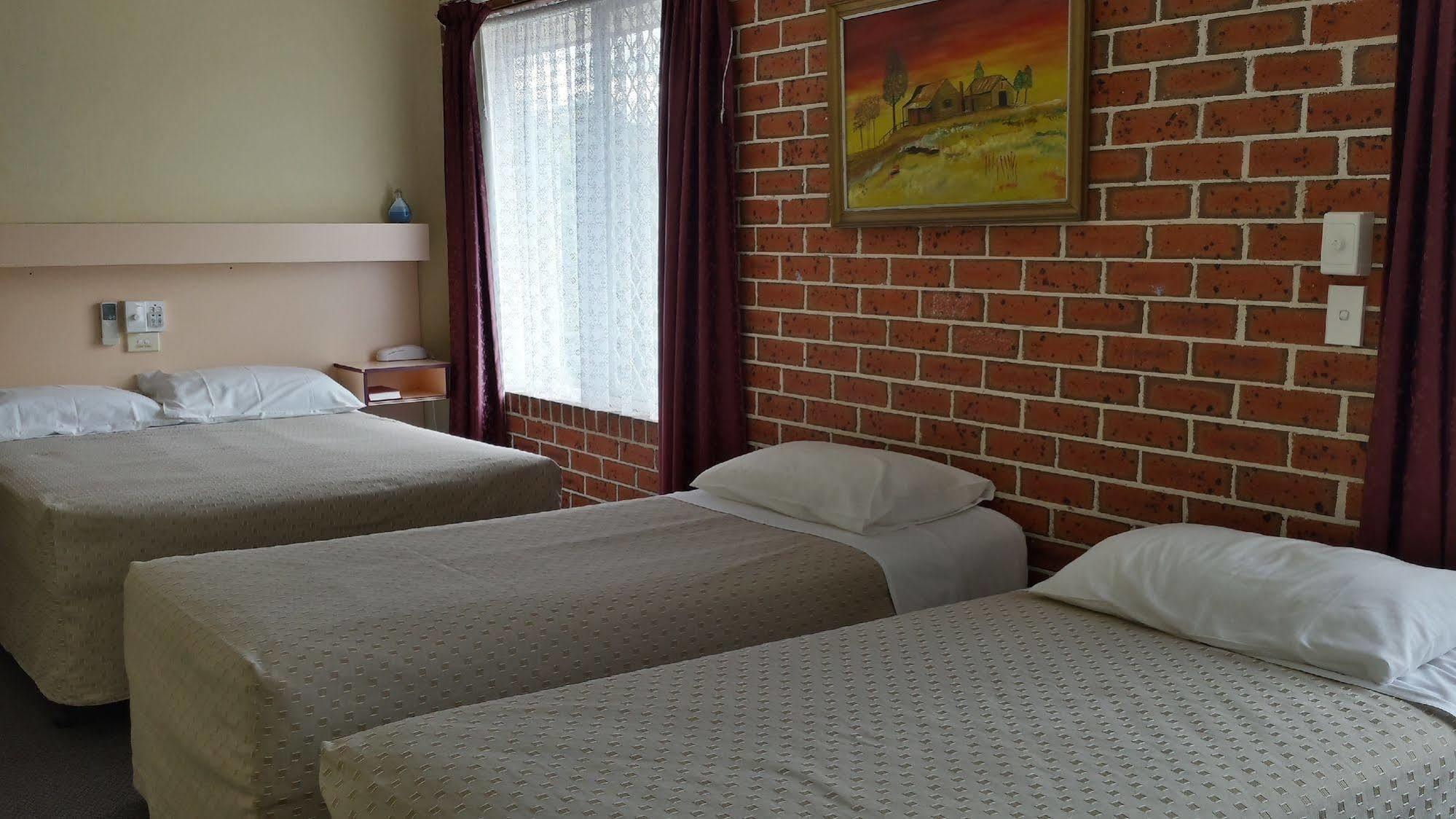 The Mullum Motel มัลลัมบิมบี ภายนอก รูปภาพ