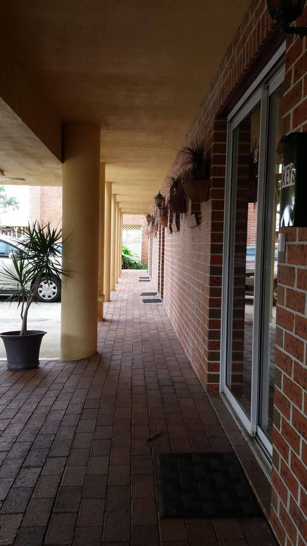 The Mullum Motel มัลลัมบิมบี ภายนอก รูปภาพ